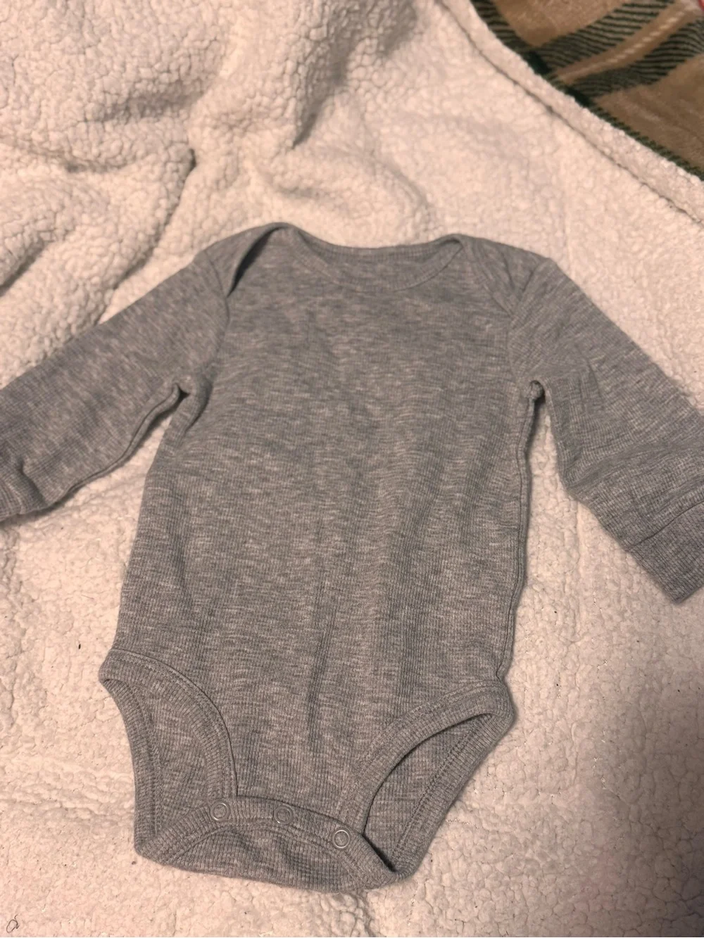 Carter's Heather Gray Long-Sleeve Baby Bodysuit